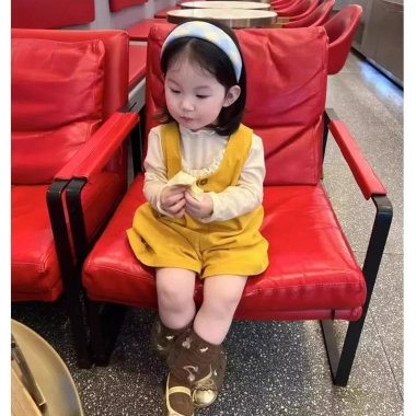 Bộ đồ quần short một mảnh bé gái mùa xuân phong cách Hàn Quốc dễ thương áo yếm thời trang hai mảnh