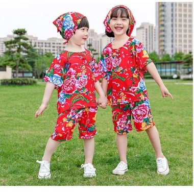Bộ Đồ Thể Thao Unisex K1 Hoa Lá Cành - Áo Thun Tay Ngắn Cổ Tròn, Quần Ống Rộng Thêu In Hoa Con Công, Giá chỉ 69.000₫ 2
