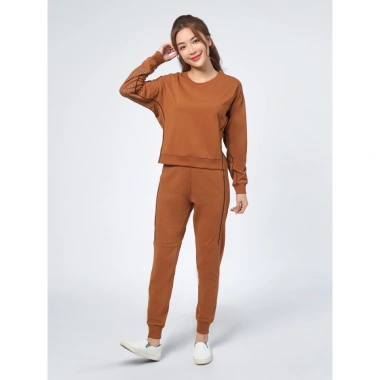Bộ đồ thể thao Winny Pique CVC quần dài tay dài, mặc nhà - Giá 467.600 VND 2 Bộ đồ thể thao Winny Pique CVC quần dài tay dài, mặc nhà - Giá 467.600 VND 2
