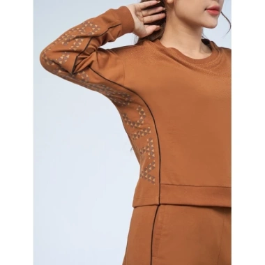 Bộ đồ thể thao Winny Pique CVC quần dài tay dài, mặc nhà - Giá 467.600 VND 5 Bộ đồ thể thao Winny Pique CVC quần dài tay dài, mặc nhà - Giá 467.600 VND 5