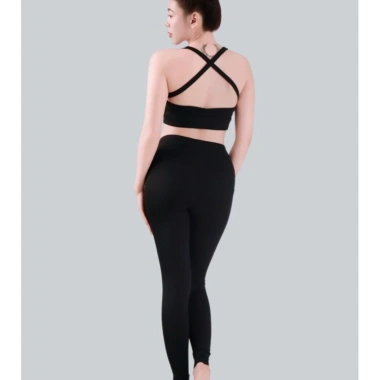 Bộ Đồ Yoga Nữ UNIQ Peel Áo Cổ Vuông Lưng X Quần Legging Cạp Thoáng Khí 418.077