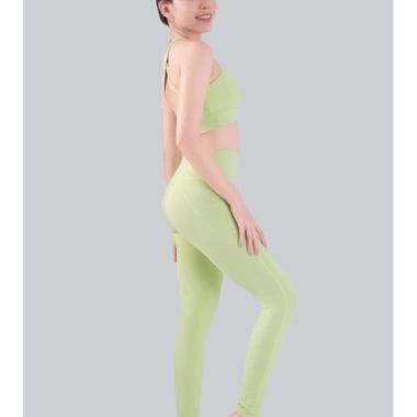Bộ Đồ Yoga Nữ UNIQ Peel Áo Cổ Vuông Lưng X Quần Legging Cạp Thoáng Khí 418.077