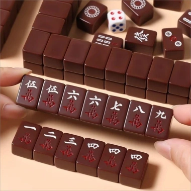 Bộ du lịch mini di động 2.025 Hộp ngọc bích, cà phê macaron, sô cô la tùy chỉnh, giá 241.567 VND
