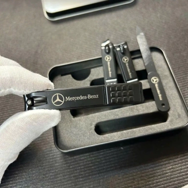 Bộ Dụng Cụ Bấm Móng Tay Mercedes-Benz 4 Món Siêu Bén, Chống Gỉ, Hộp Kim Loại - Giá 109k 4