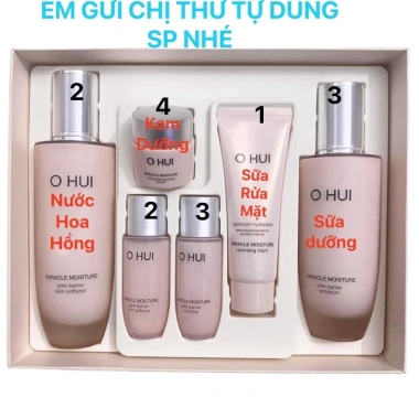 Bộ Dưỡng Da Trắng Hồng Căng Bóng Rạng Ngời Ohui Miracle Moisture - Giá Ưu Đãi 1,570,000₫