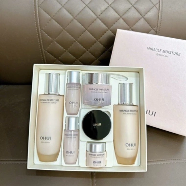 Bộ Dưỡng Da Trắng Hồng Căng Bóng Rạng Ngời Ohui Miracle Moisture Special - Giá chỉ 1.750.000, giảm hơn 300.000