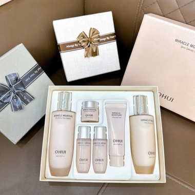 Bộ Dưỡng Da Trắng Hồng Căng Bóng Rạng Ngời Ohui Miracle Moisture Special - Giá chỉ 1.750.000, giảm hơn 300.000 9