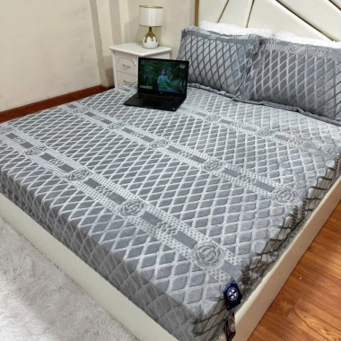 Bộ ga gối nỉ nhung COCO in nổi cao cấp, dày dặn, mềm mịn, giữ nhiệt, giảm 22% chỉ 114.000₫