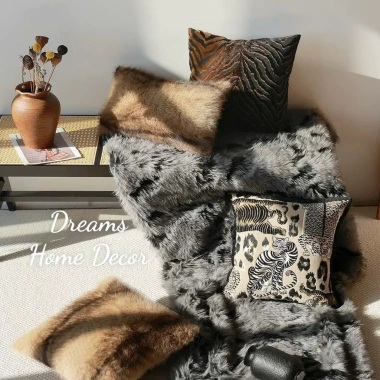 Bộ Gối Sofa Thêu Hoa Tiết Nâu Đen Gối Vuông Tựa Lưng Trang Trí Phòng Khách 260k