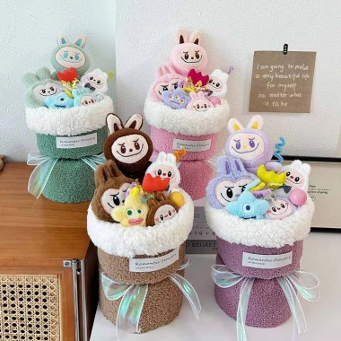 Bó Hoa Gấu Bông Hoa Búp Bê Hoạt Hình - Quà Tặng 8/3, Sinh Nhật, Tốt Nghiệp kèm Túi, Thiệp, Đèn
