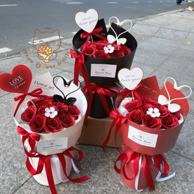 Bó hoa sáp tim và thiên nga quà tặng Valentine sinh nhật 8/3 20/10 kỉ niệm giá ưu đãi 209.000 VND
