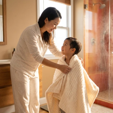 Bộ khăn tắm nhung san hô OCE: hấp thụ nước mạnh, sấy nhanh, kèm khăn mặt và mũ sấy tóc – 129.900₫ 4