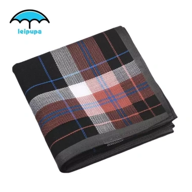 Bộ khăn tay hình vuông đa màu sắc - Quà tặng ông nội, giá ưu đãi 125.280₫