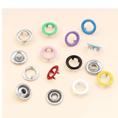 Bộ kìm bấm khuy cúc áo đa năng, hộp 100 chi tiết cúc áo đủ màu - Giá chỉ 22.000₫ 5 Bộ kìm bấm khuy cúc áo đa năng, hộp 100 chi tiết cúc áo đủ màu - Giá chỉ 22.000₫ 5
