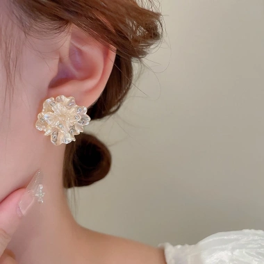 Bộ Kim Cương Mori Mạ Vàng - Bông Tai Hoa Đinh Tán Thanh Lịch Giá 47.000₫ 4 Bộ Kim Cương Mori Mạ Vàng - Bông Tai Hoa Đinh Tán Thanh Lịch Giá 47.000₫ 4