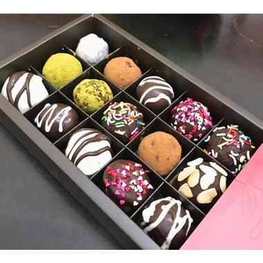 Bộ làm socola kit 3 handmade - Hộp 18 viên, dễ làm tại nhà, giá ưu đãi 171k