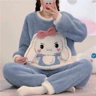Bộ lông gấu dâu trắng đỏ - Mũ trùm đầu, tai gấu xinh, lông mềm mịn, giá ưu đãi 192k