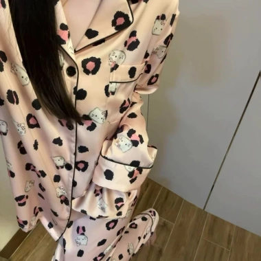 Bộ lụa tay dài + quần dài hàng QC - Order trả sau Tết, giảm giá 20% chỉ 205.000₫