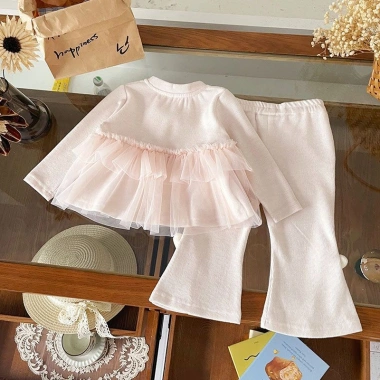 Bộ lưới lông cừu mềm mại cho bé gái Slim Fit, phong cách mùa thu quyến rũ, thời trang mát mẻ