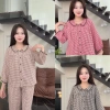 Bộ mặc nhà tay lỡ kẻ caro phối viền - Vải mềm, thiết kế thời trang, giảm giá đặc biệt 239.200₫