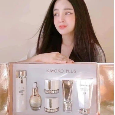 Bộ Mỹ Phẩm Kayoko Plus 6in1 Chính Hãng Nhật Bản - Dưỡng Trắng Da, Giảm Nám, Giá 1,770,000₫ 4 Bộ Mỹ Phẩm Kayoko Plus 6in1 Chính Hãng Nhật Bản - Dưỡng Trắng Da, Giảm Nám, Giá 1,770,000₫ 4