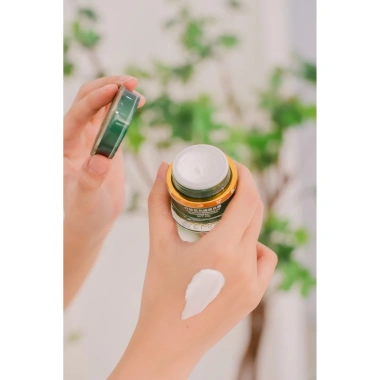 Bộ mỹ phẩm Kem Hoàng Cung Xanh chính hãng - Da đen lì, chai xạm, chỉ 299k