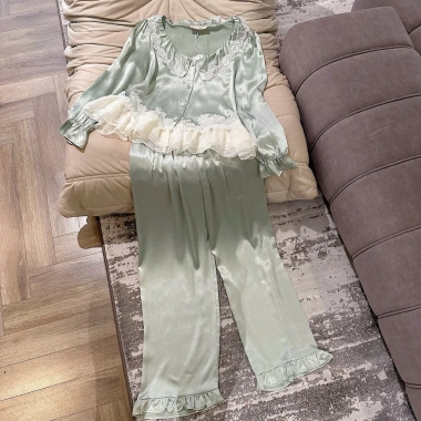 Bộ ngủ lụa LyLy ren mềm mịn, thoải mái - Đi chơi, du lịch sang trọng - 510k