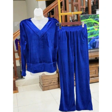 Bộ Nhung Mặc Nhà Trung Niên - Mềm Mịn, Dễ Mặc, Cạp Chun Thoải Mái, Giá 219.800đ