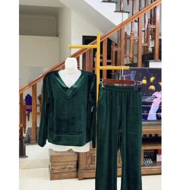 Bộ Nhung Mặc Nhà Trung Niên - Mềm Mịn, Dễ Mặc, Cạp Chun Thoải Mái, Giá 219.800đ