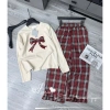 Bộ nỉ nữ thu đông HCOM3.510: áo sweater in nơ + quần kẻ caro viền bèo, chỉ 269k 9