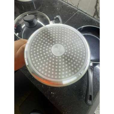 Bộ nồi chảo Elmich chính hãng - Siêu bền, chịu nhiệt, giảm còn 560.000đ 8 Bộ nồi chảo Elmich chính hãng - Siêu bền, chịu nhiệt, giảm còn 560.000đ 8