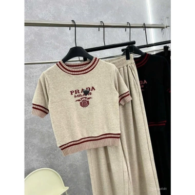 Bộ nữ áo len lông thỏ tay ngắn và quần suông ống rộng thu đông, mặc nhà ấm áp, chỉ 229k 8 Bộ nữ áo len lông thỏ tay ngắn và quần suông ống rộng thu đông, mặc nhà ấm áp, chỉ 229k 8