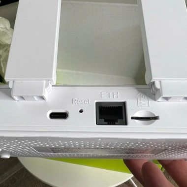 Bộ Phát Wifi 4G Siêu Khỏe R611C - Wifi 6, 4 Ăng Ten, Hoạt Động 24/24, Giá 529k 4 Bộ Phát Wifi 4G Siêu Khỏe R611C - Wifi 6, 4 Ăng Ten, Hoạt Động 24/24, Giá 529k 4