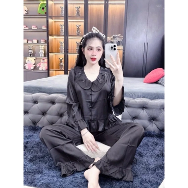 Bộ pijama bèo tròn 4 nơ nhỏ tay dài, quần dài túi, quần sâu freesize 40-80kg 165.000₫