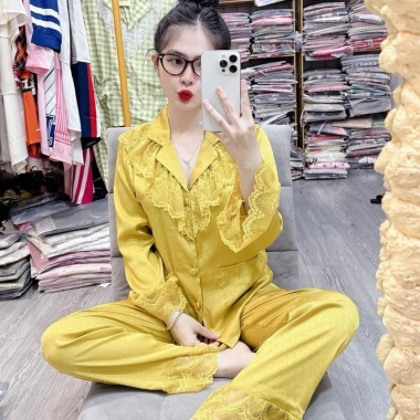 Bộ pijama cổ ren nút bọc ngủ nữ tay dài, quần dài túi rộng thoải mái, giảm 23%