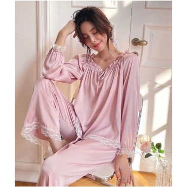 Bộ pijama lụa Quảng Châu cao cấp, dài tay phối ren công chúa xinh xắn - Giá 239.000đ