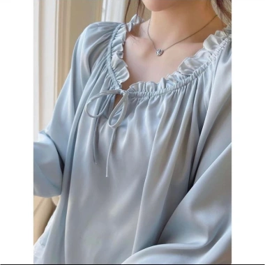 Bộ pijama lụa Quảng Châu cao cấp, dài tay phối ren công chúa xinh xắn - Giá 239.000đ 9 Bộ pijama lụa Quảng Châu cao cấp, dài tay phối ren công chúa xinh xắn - Giá 239.000đ 9