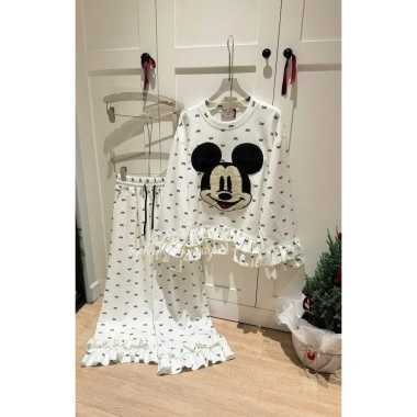Bộ pijama nữ dài tay cao cấp, form rộng vải cotton, phong cách dễ thương - 248.900 VND 7 Bộ pijama nữ dài tay cao cấp, form rộng vải cotton, phong cách dễ thương - 248.900 VND 7
