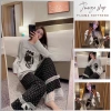 Bộ pijama nữ Juvigo HCOM3.306 áo phông dài tay in mèo, đính nơ, quần dài chấm bi viền ren gấu - giá 229k