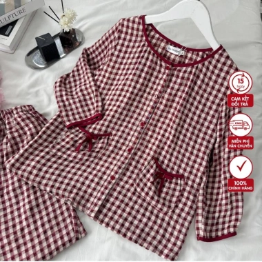 Bộ Pijama Nữ Kẻ Caro Dáng Xuông - Áo Cổ Tròn Bo Chun, Quần Dài Túi Thô Giá 299k