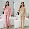 Bộ Pijama Nữ SUNA Kẻ Caro Dáng Xuông - Áo Cổ Tròn, Quần Dài Túi Cotton Thô Mềm, Giá Ưu Đãi 248k