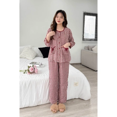 Bộ Pijama Nữ SUNA Kẻ Caro Dáng Xuông - Áo Cổ Tròn, Quần Dài Túi Cotton Thô Mềm, Giá Ưu Đãi 248k