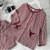 Bộ Pijama Nữ SUNA Kẻ Caro Dáng Xuông - Áo Cổ Tròn, Quần Dài Túi Cotton Thô Mềm, Giá Ưu Đãi 248k 10