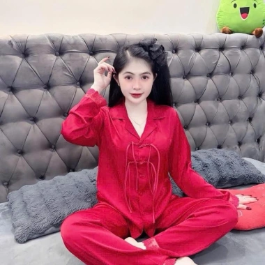 Bộ pijama ren cổ tay, tay dài, quần dài lụa Latin cao cấp, mềm mịn Giá 169.000₫