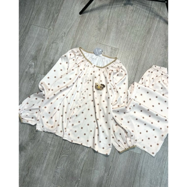 Bộ pijama tay dài lụa Latin siêu xinh Kitty, freesize 40-60kg, giá chỉ 119.999đ