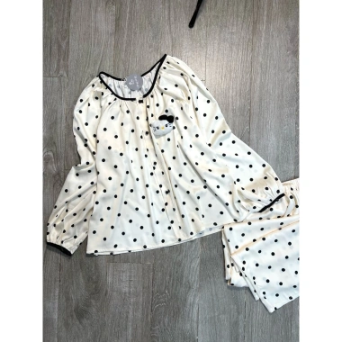 Bộ pijama tay dài lụa Latin siêu xinh Kitty, freesize 40-60kg, giá chỉ 119.999đ