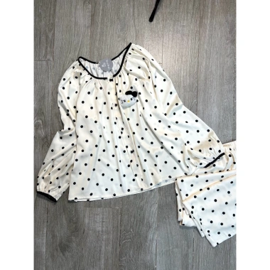 Bộ pijama tay dài lụa Latin siêu xinh Kitty, freesize 40-60kg, giá chỉ 119.999đ