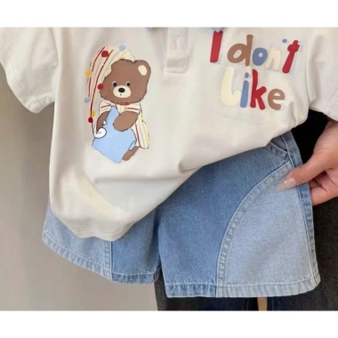 Bộ polo cộc tay bé trai họa tiết gấu, cổ phối, chất mềm mát, thấm hút mồ hôi – 225.000₫ (giá gốc 285.750₫)
