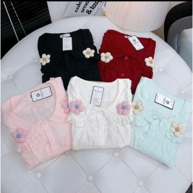 Bộ Pyjama Đũi Bông Mềm Mịn Cổ Bẹo Đính Hoa Xinh Xắn - Bộ Hoa Dài 104.100 9 Bộ Pyjama Đũi Bông Mềm Mịn Cổ Bẹo Đính Hoa Xinh Xắn - Bộ Hoa Dài 104.100 9