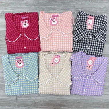 Bộ Pyjama nữ đũi kẻ cao cấp, cổ sen viền bèo tiểu thư, áo dài + quần dài, túi gấu hông dễ thương – 99.000₫